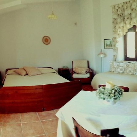 Agriturismo Tre Santi Villa Padula Exteriör bild