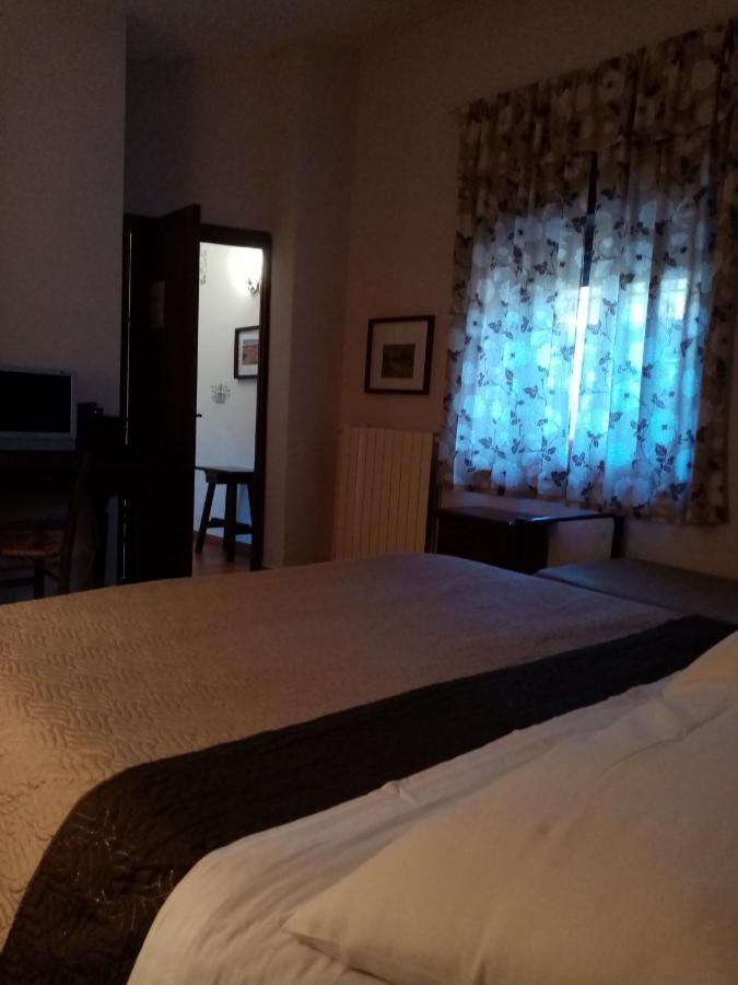 Agriturismo Tre Santi Villa Padula Exteriör bild