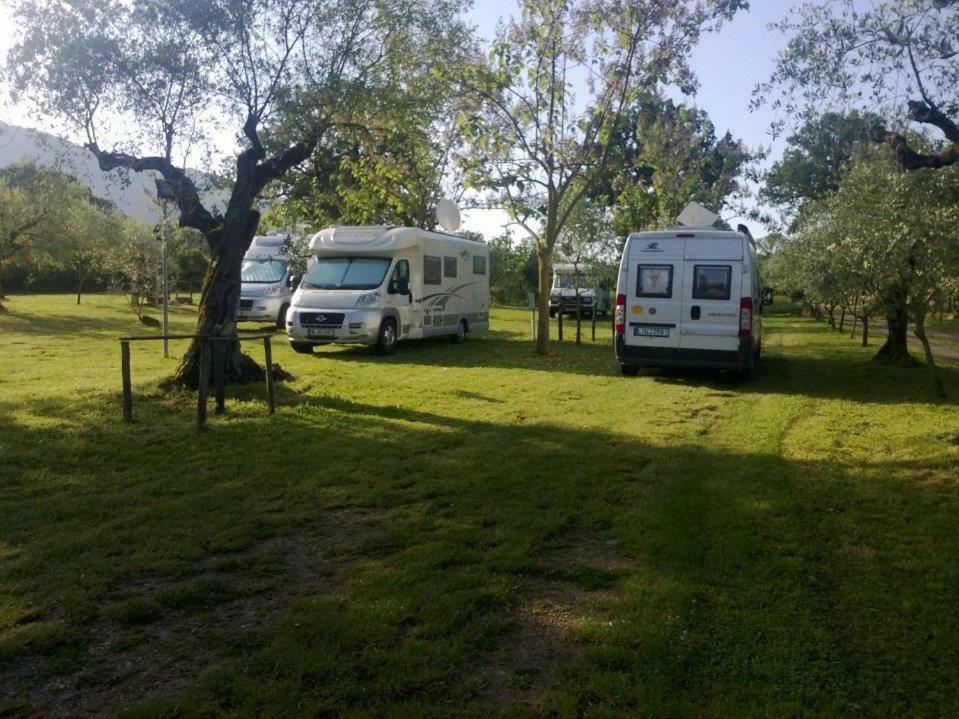 Agriturismo Tre Santi Villa Padula Exteriör bild